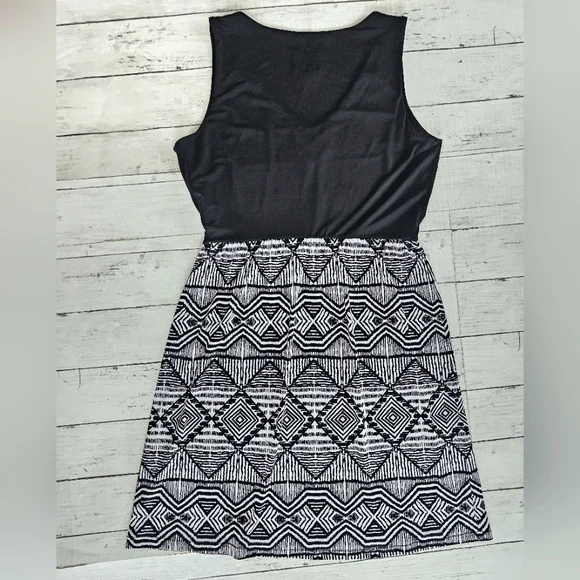 SOLD - Picture 3 of 6